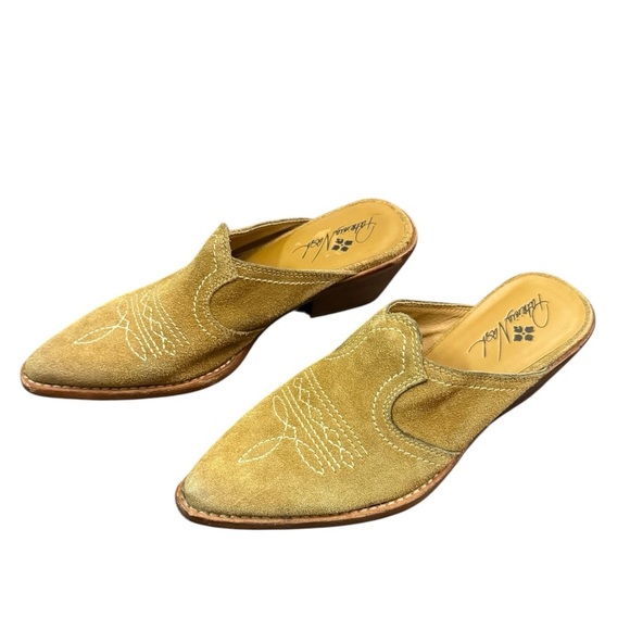 Patricia Nash Suede Nib Batista Women's Tan Cowboy Mules Size 7 - Picture 3 of 9
